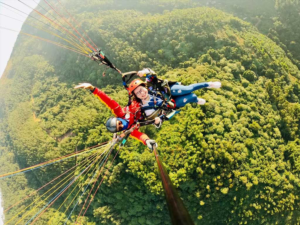 Trải Nghiệm Dù Lượn - Paragliding Cùng Cano Du Lịch Phú Quốc